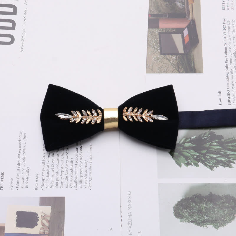 Men's Graceful Velvet Decorative Rhinestone Metal Bow Tie