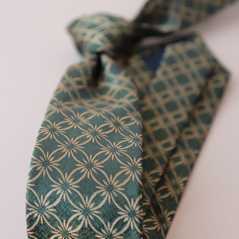 Men's Green Daisy Floral Pattern Necktie