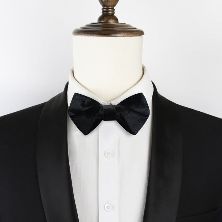 Men's Stylish Twist Velvet Bow Tie