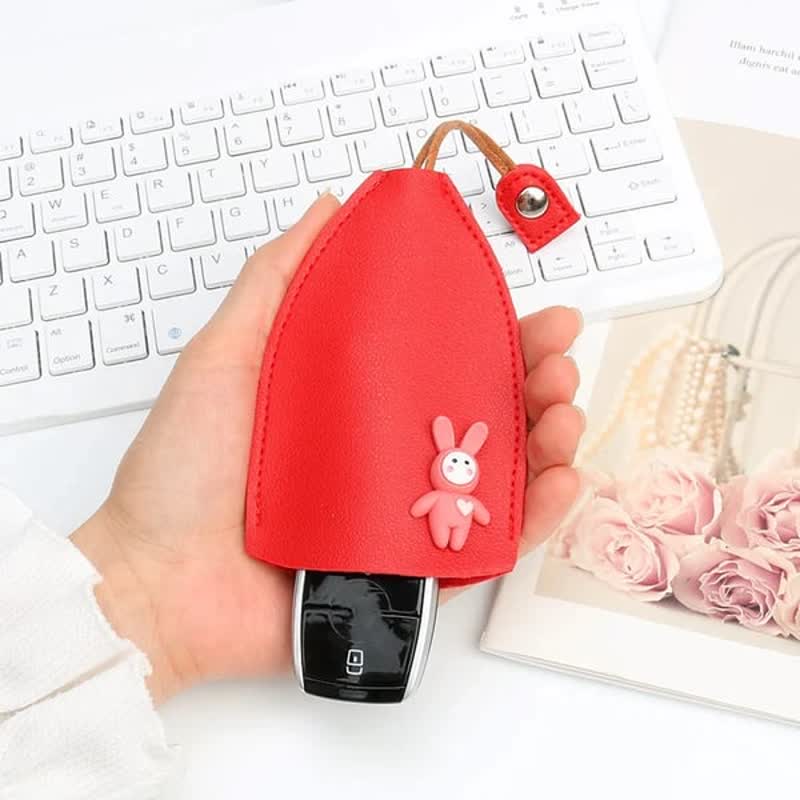 Creative Pull-out Cute Rabbit Leather Key Case