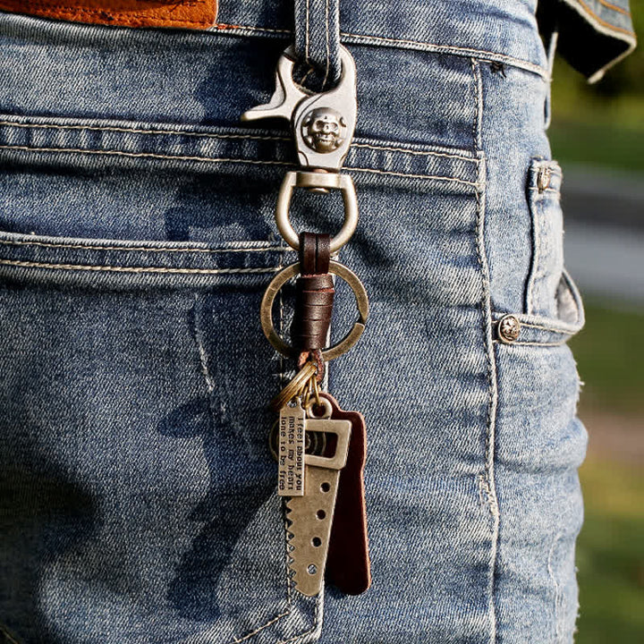 Creative Saw Carved Skull Leather Keychain