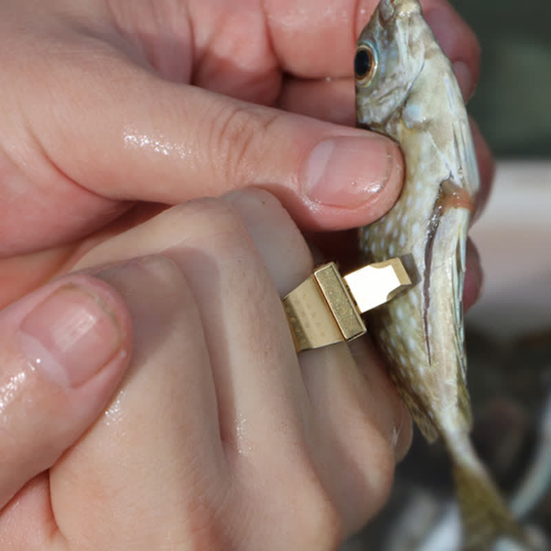 Multi-Functional Hidden Blade Adjustable Ring - image 4