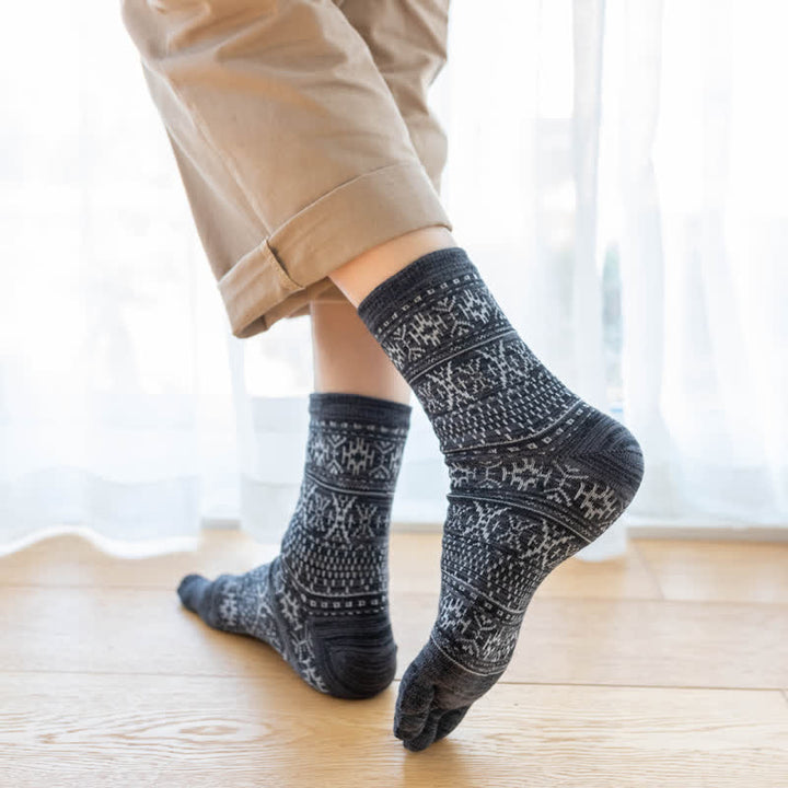 Men's Vintage Style Pattern Five Fingers Crew Socks