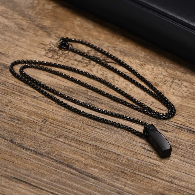 Chic Custom Name Twist Pendant Necklace