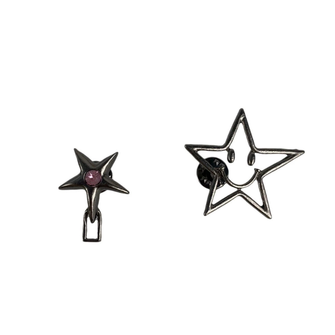 Black Hollow Smiling Face Pentagram Shaped Belt Clip - image 3