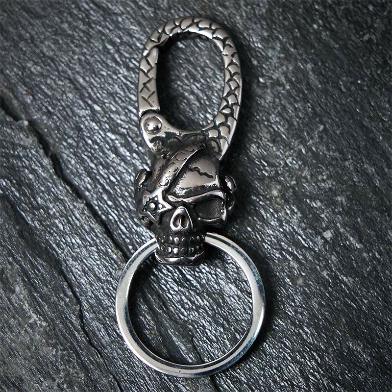 Creative Pirate Skull Captain Metal Keychain - image 4