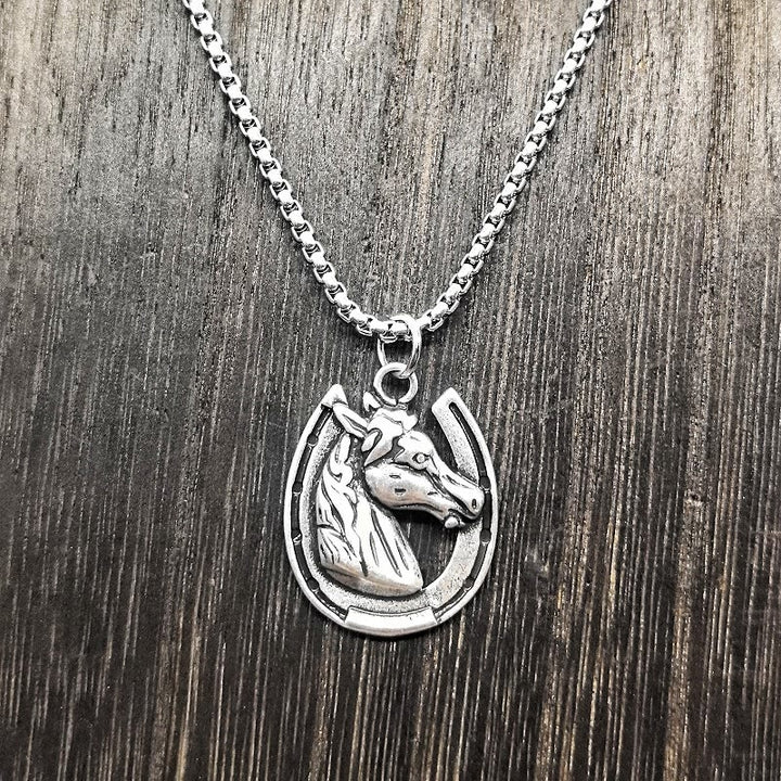 Vintage Horse Head Horseshoe Pattern Metal Pendant Necklace - Silver - image 2