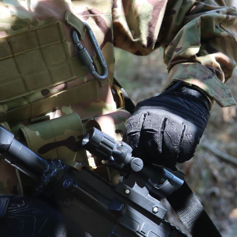 Breathable Touchscreen Mechanic Tactical Gloves - image 10