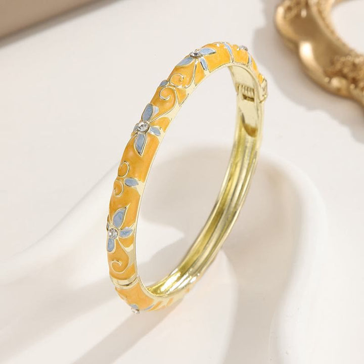 Gold‑Tone Enamel Clover Bangle Colorful Drip‑Oil Bracelet for Women - Yellow - image 5