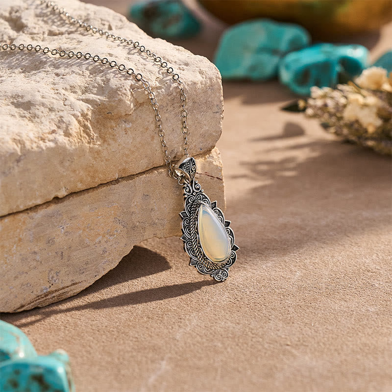 Vintage Filigree Teardrop Moonstone Pendant Necklace - image 3
