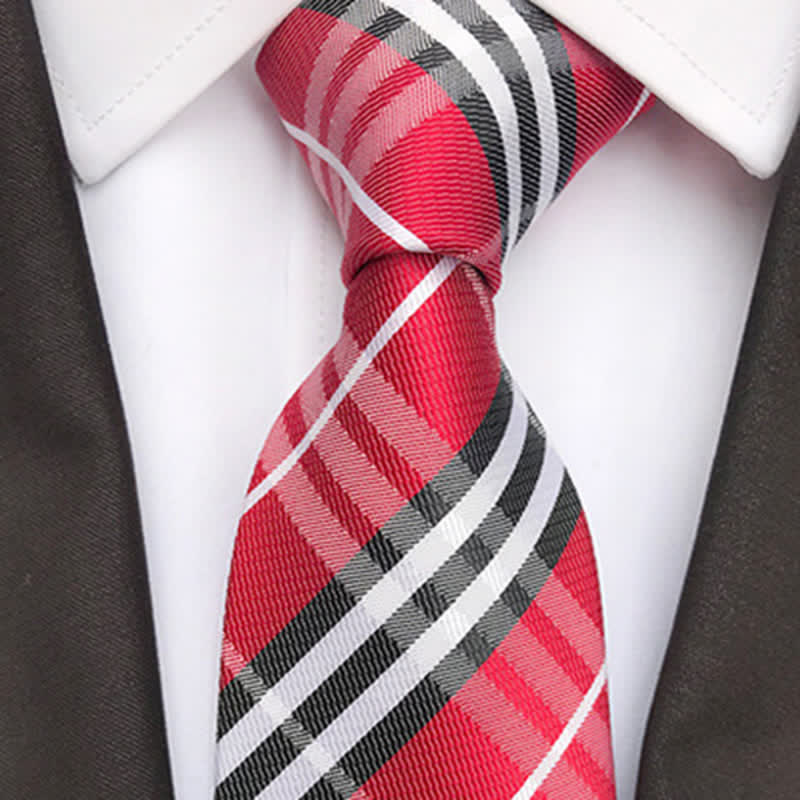 Men's Classic Scottish Plaid Necktie - image 0