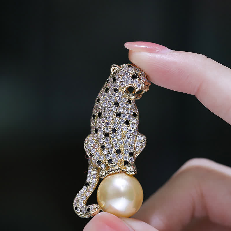 Men's Jaguar Panther Pearl Brooch