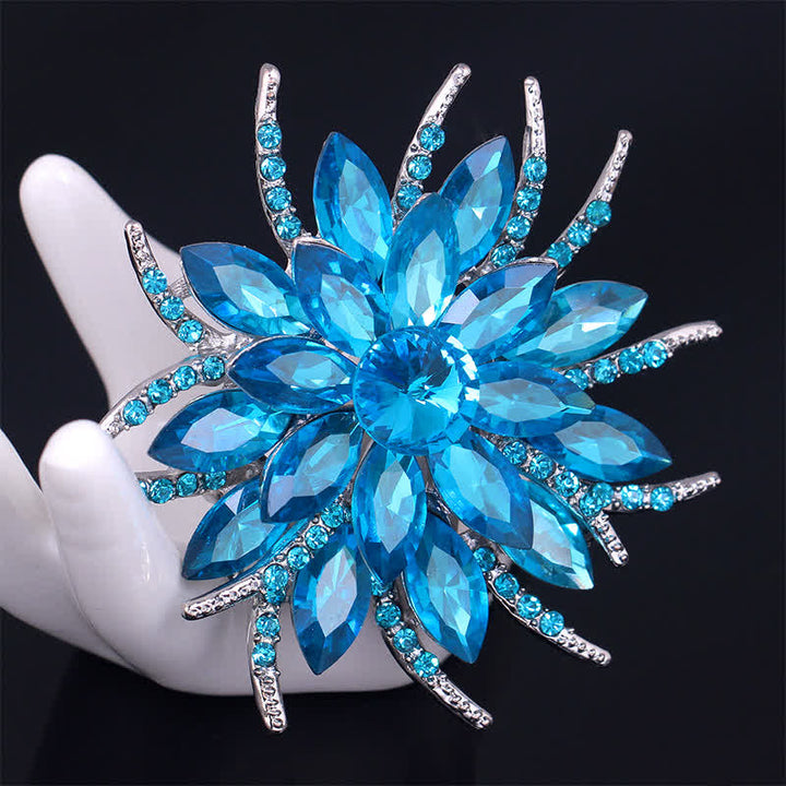 Women's Classic Flower Crystal Brooch