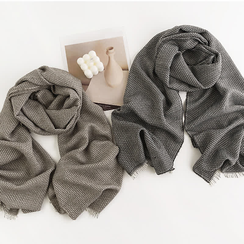 Women's Chunky Simple Herringbone Tassel Scarf