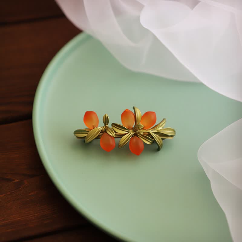 Women's Pastoral Orange Fruit Berry Brooch