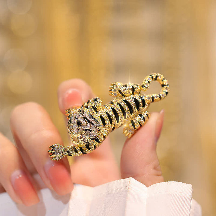 Men's Sultry Climbing Tiger Brooch