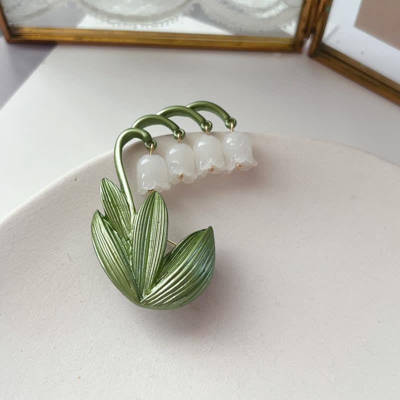 Women's Pure White Lily Of The Valley Brooch