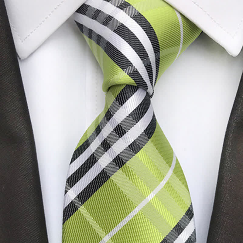 Men's Classic Scottish Plaid Necktie - image 7