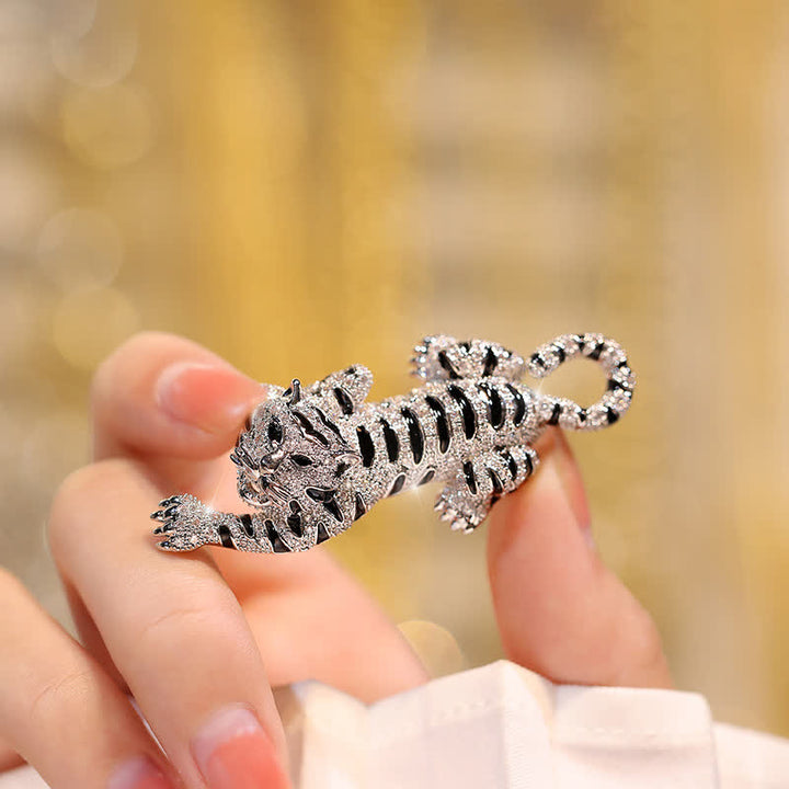 Men's Sultry Climbing Tiger Brooch